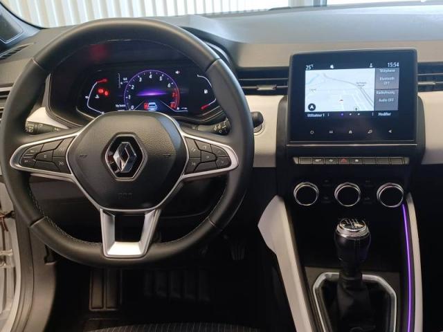 Renault Clio image 8