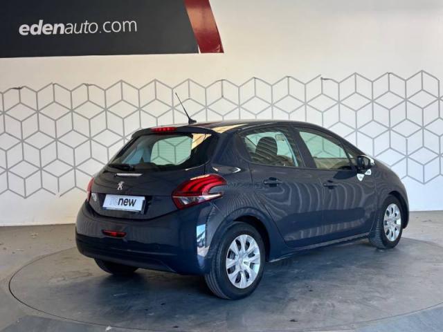 Peugeot 208 image 9