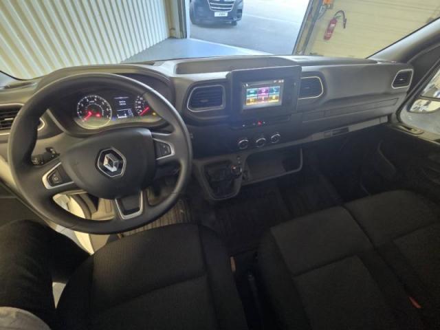Renault Master image 8