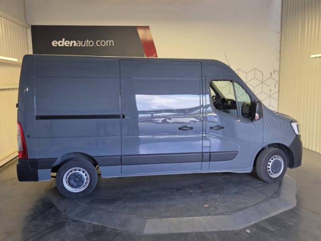 Renault Master image 8
