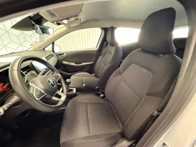 Renault Clio image 8