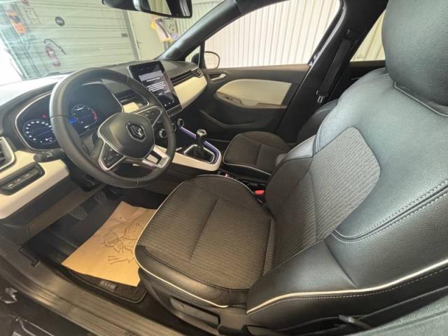 Renault Clio image 9
