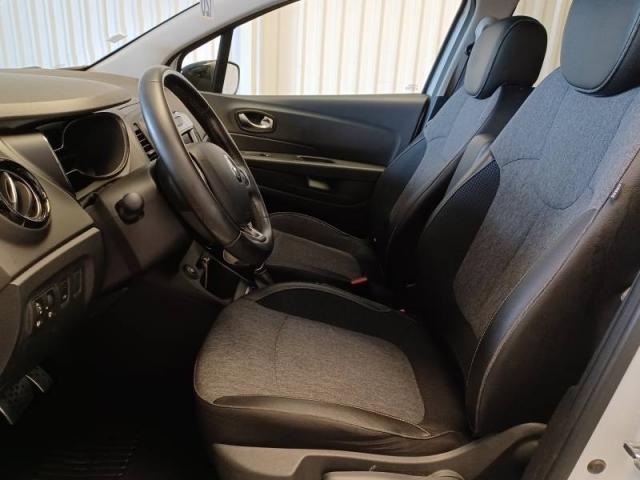 Renault Captur image 8