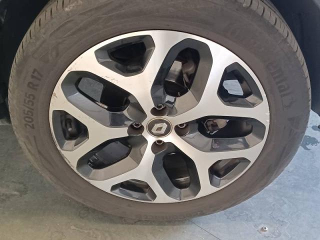 Renault Captur image 2