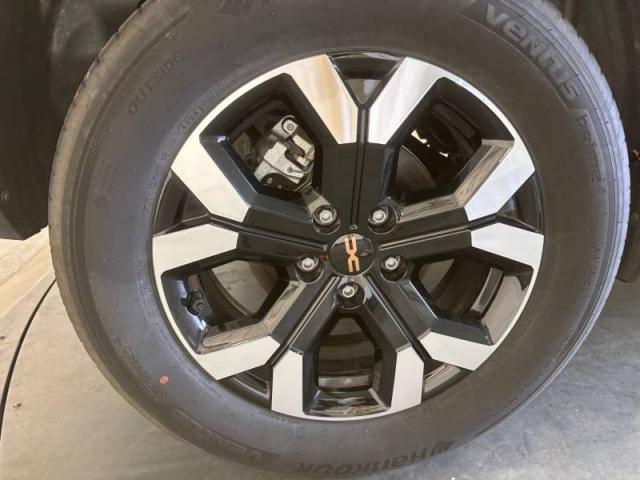 Dacia Duster image 1