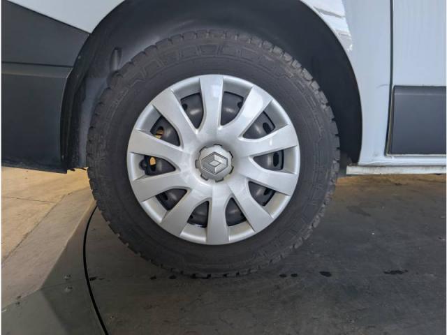 Renault Trafic image 9
