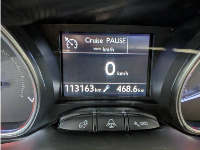 Peugeot 2008 image 3