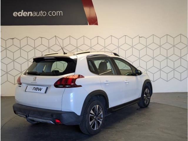 Peugeot 2008 image 2