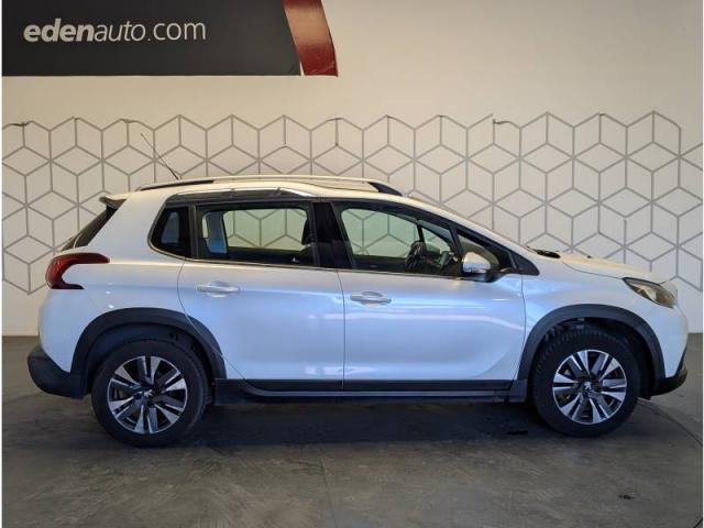 Peugeot 2008 image 9