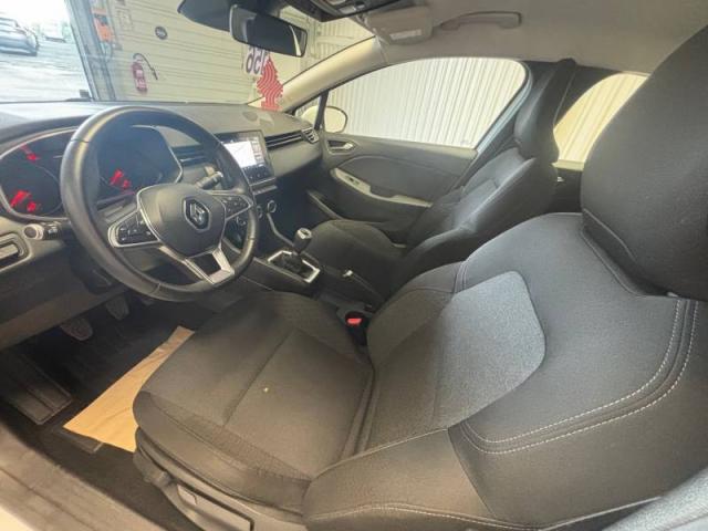 Renault Clio image 2
