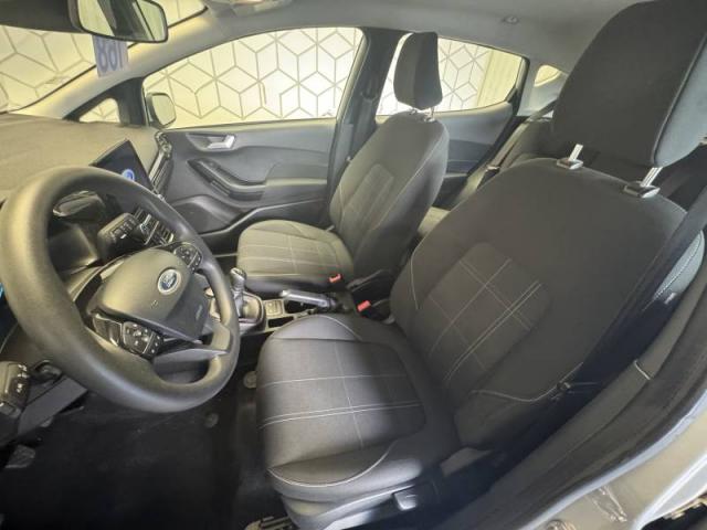 Ford Fiesta image 8