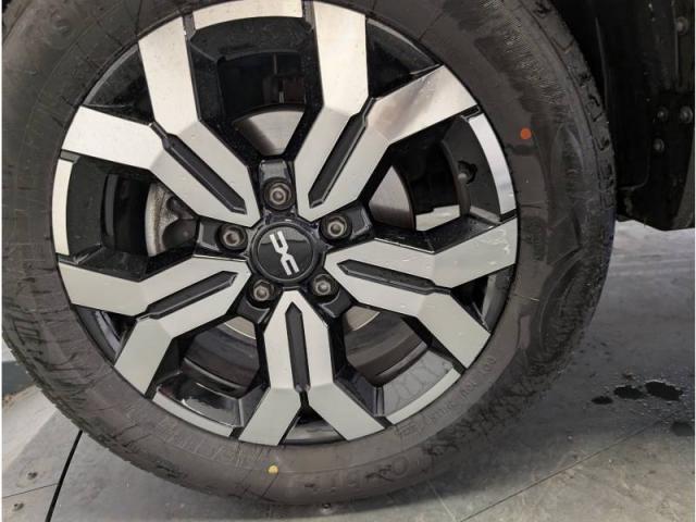 Dacia Duster image 1
