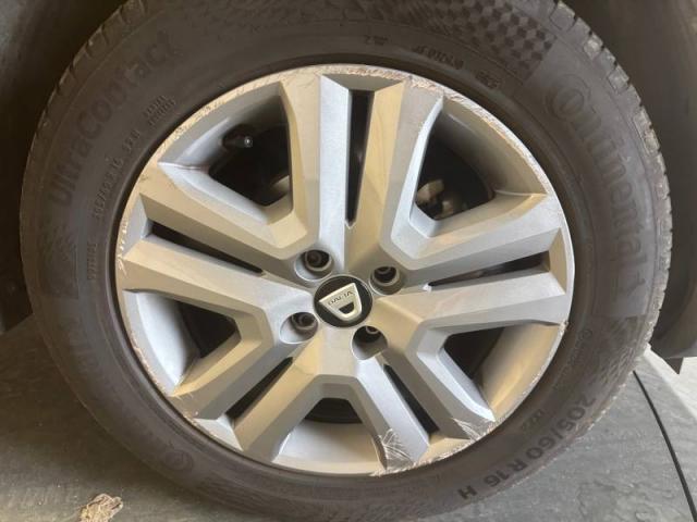 Dacia Sandero image 2