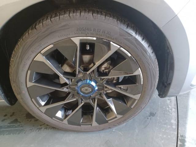 Renault Clio image 9