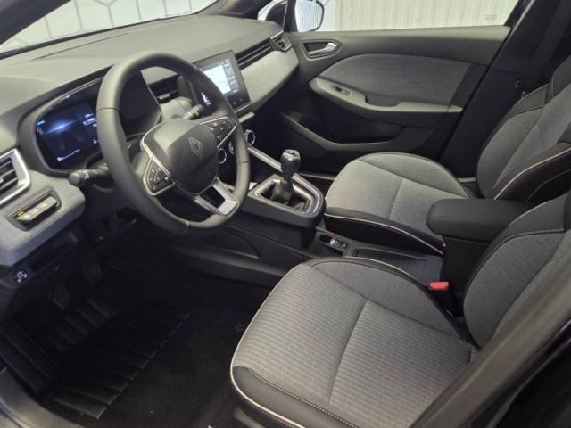 Renault Clio image 2