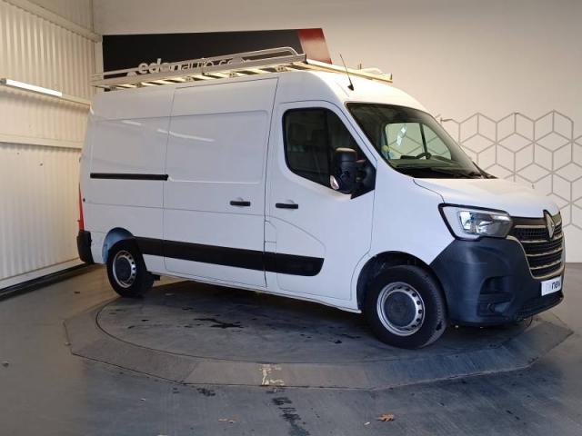 Renault Master image 2
