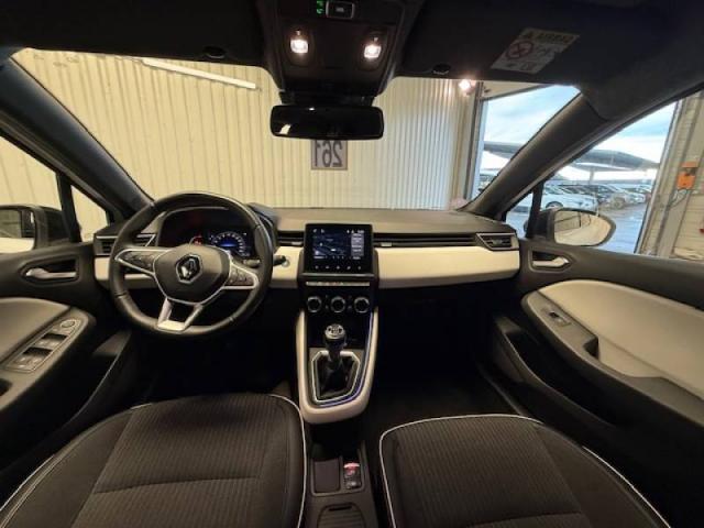 Renault Clio image 2