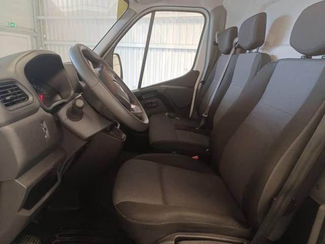 Renault Master image 9