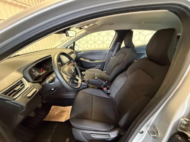 Renault Clio image 6