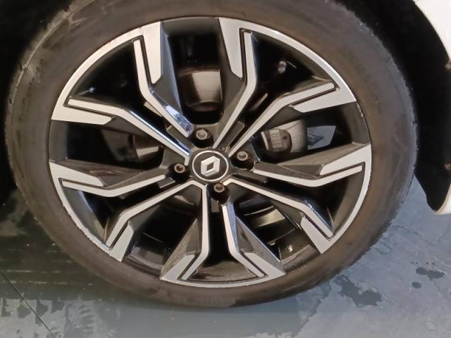 Renault Clio image 8