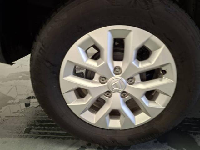 Dacia Duster image 8