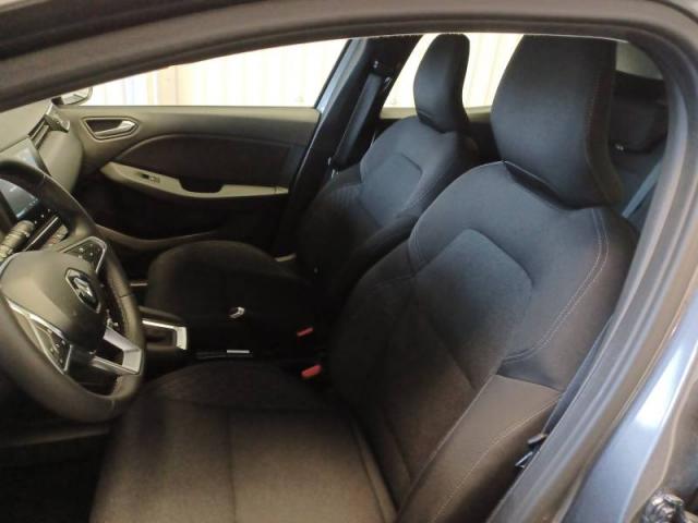 Renault Clio image 8