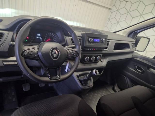 Renault Trafic image 8