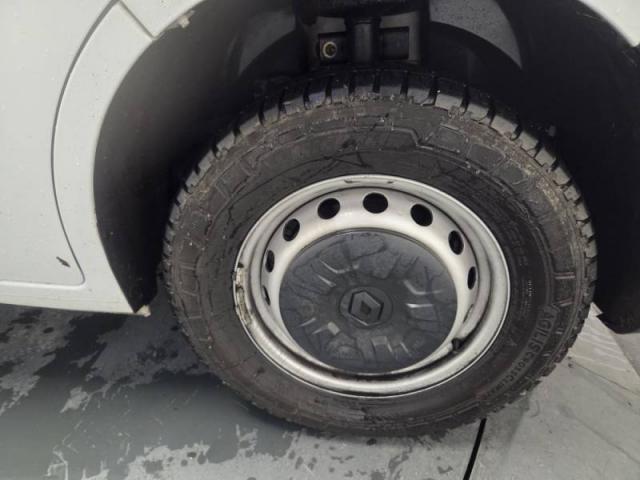 Renault Master image 9