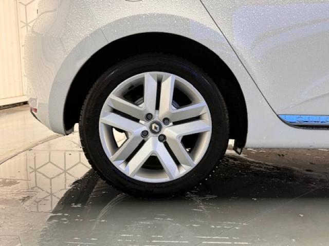 Renault Clio image 9