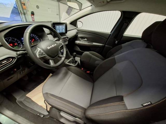 Dacia Sandero image 2