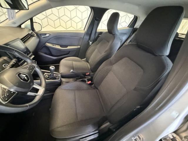 Renault Clio image 8