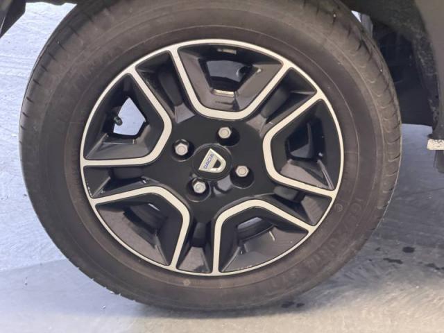 Dacia Spring image 9