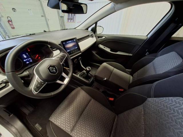 Renault Clio image 2