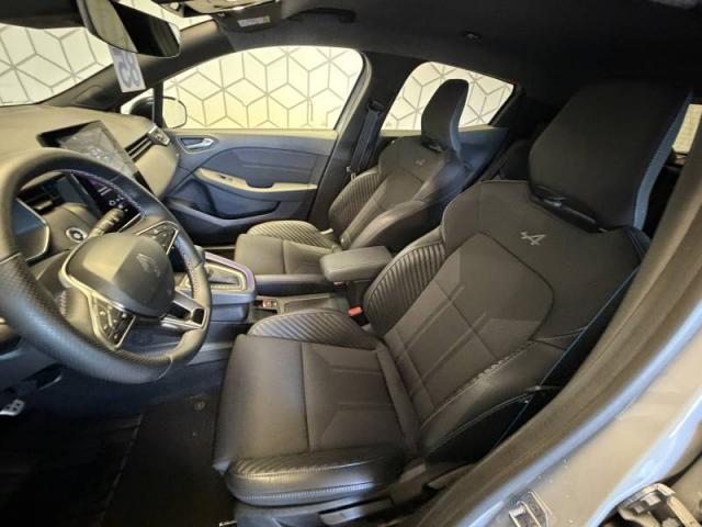 Renault Clio image 9