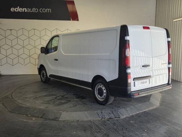 Renault Trafic image 2