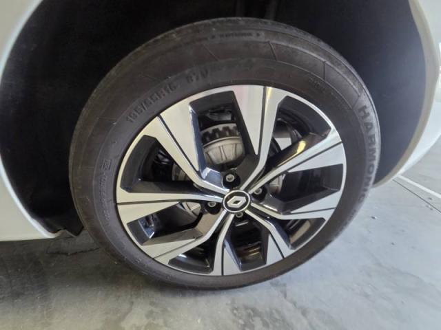 Renault Clio image 8