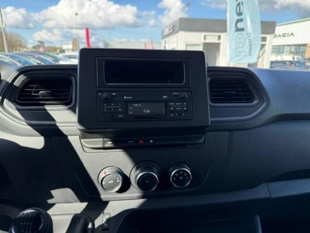 Renault Master image 9
