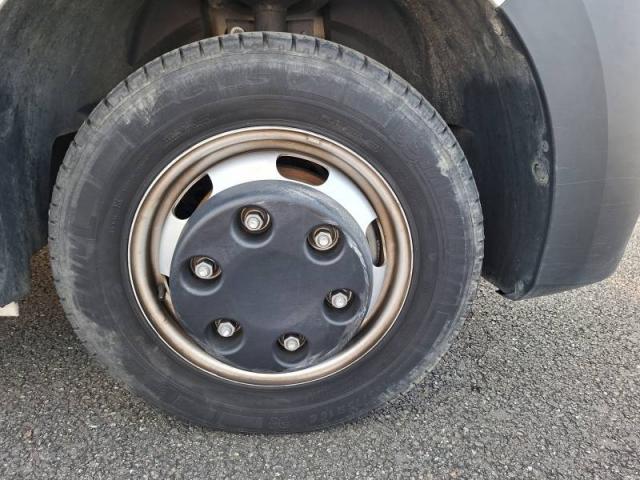 Renault Master image 2