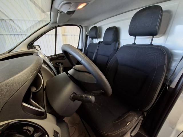 Renault Trafic image 9