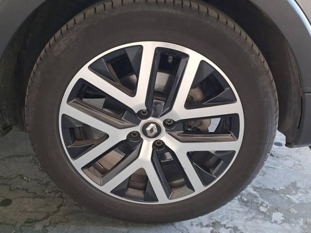 Renault Captur image 1