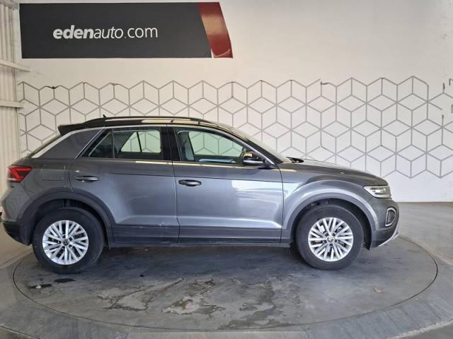 Volkswagen T-Roc image 9