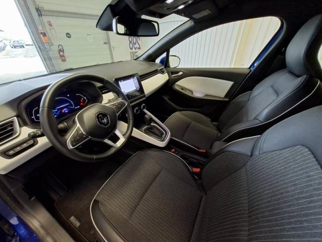 Renault Clio image 9