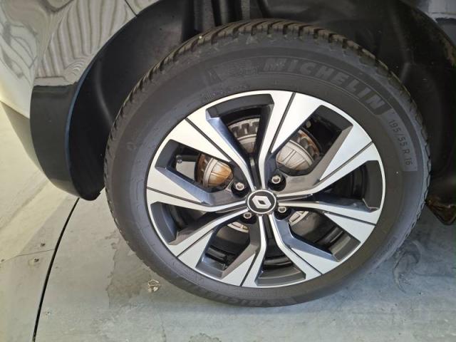 Renault Clio image 7