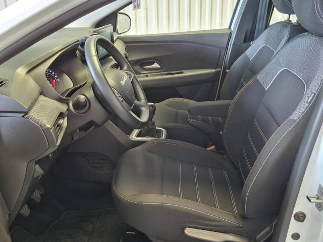 Dacia Sandero image 1