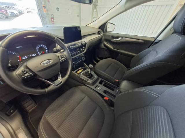 Ford Kuga image 2