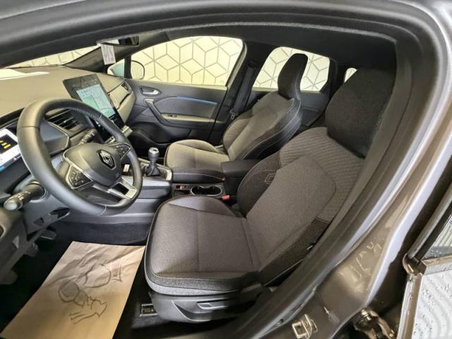 Renault Captur image 8