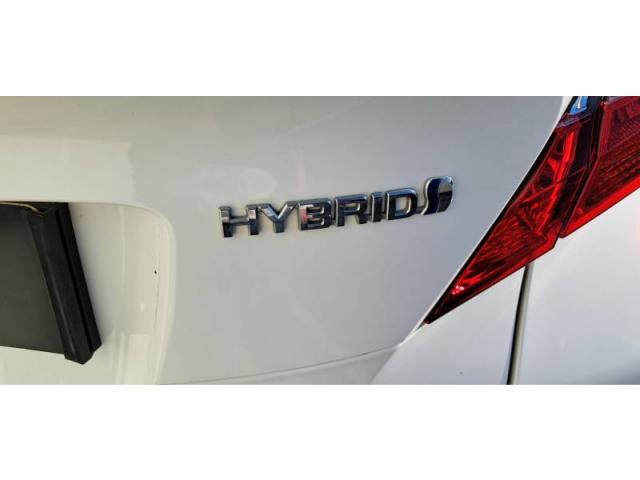 Toyota C-Hr image 2