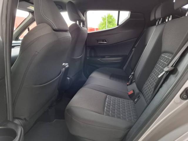 Toyota C-Hr image 5