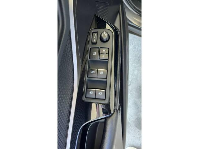 Toyota C-Hr image 3