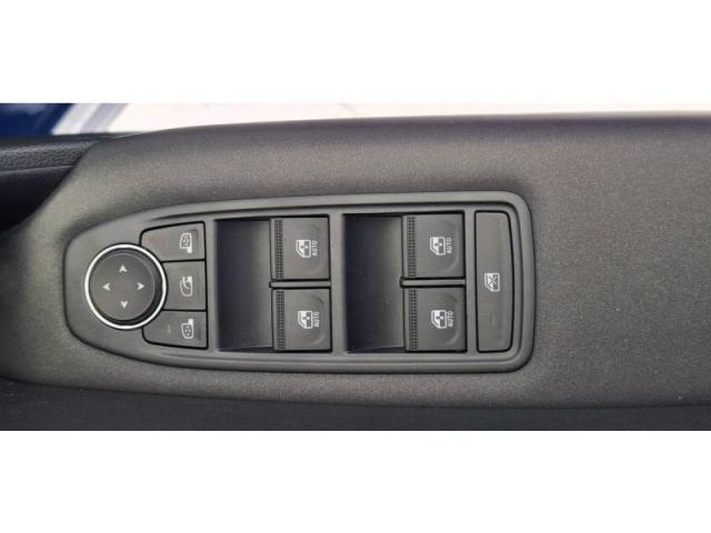 Renault Captur image 8